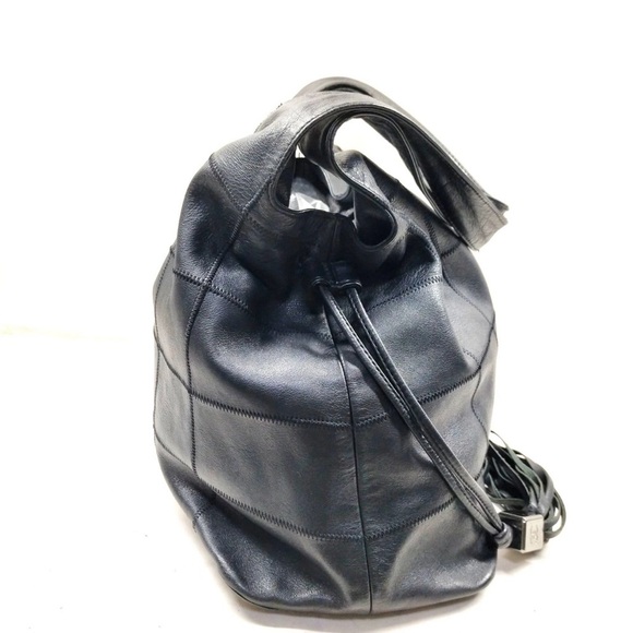 CHANEL Black butter soft  Shoulder Bag - Picture 2 of 15